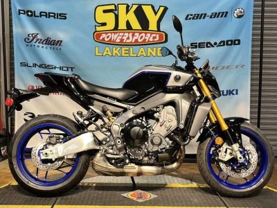 2026 Yamaha MT-09 SP — front three-quarter view