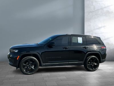 2023 Jeep Grand Cherokee — rear three-quarter view