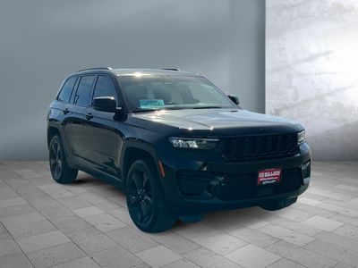 2023 Jeep Grand Cherokee — photo 8 view