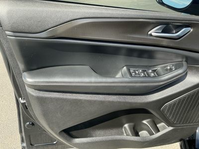 2023 Jeep Grand Cherokee — photo 15 view