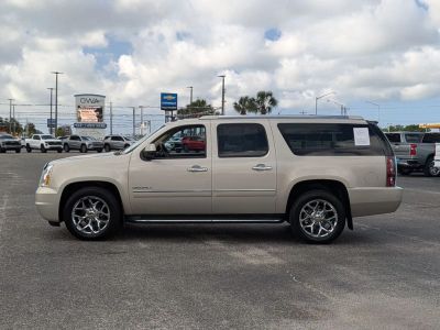2013 GMC Yukon XL - Photo 2