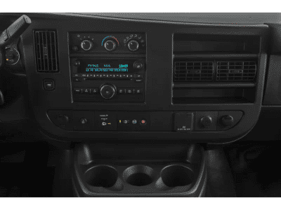 2021 Chevrolet Express Passenger 3500 - Photo 10