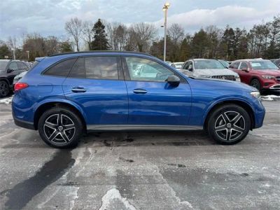 2025 Mercedes-Benz GLC - Photo 12