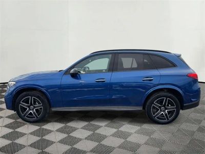 2025 Mercedes-Benz GLC - Photo 8