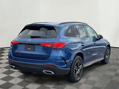 2025 Mercedes-Benz GLC - Photo 11