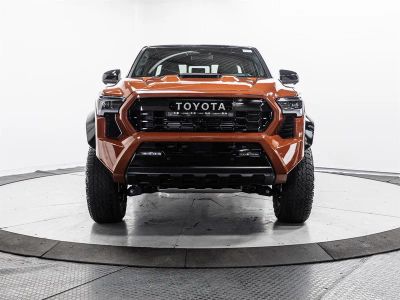 2024 Toyota Tacoma Hybrid - Photo 2