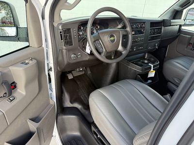 2025 Chevrolet Express Cargo WT - Photo 19