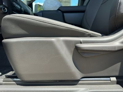2025 Chevrolet Silverado 3500 HD Chassis Cab — photo 18 view
