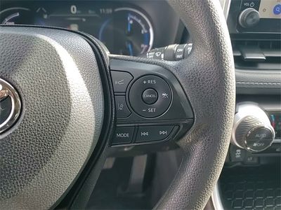 2025 Toyota RAV4 Hybrid - Photo 15