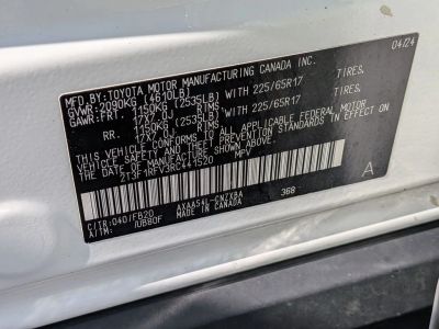 2024 Toyota RAV4 - Photo 25