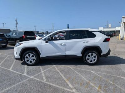 2024 Toyota RAV4 - Photo 2