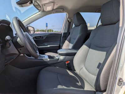 2024 Toyota RAV4 - Photo 12