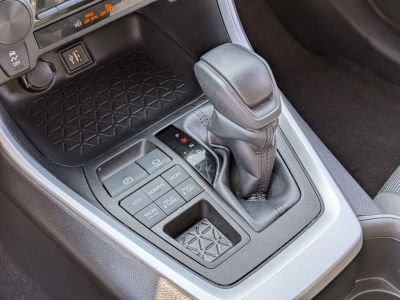 2024 Toyota RAV4 - Photo 18