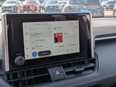 2024 Toyota RAV4 - Photo 19