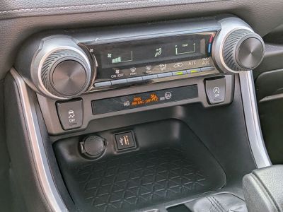 2024 Toyota RAV4 - Photo 15