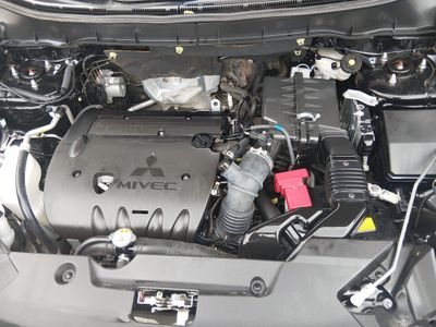 2025 Mitsubishi Outlander Sport — photo 9 view