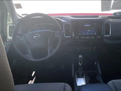 2023 Nissan Frontier — detail view