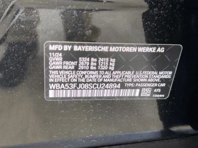 2025 BMW 5 Series — photo 38 view