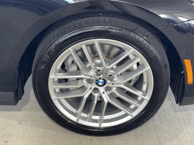 2025 BMW 5 Series — photo 35 view
