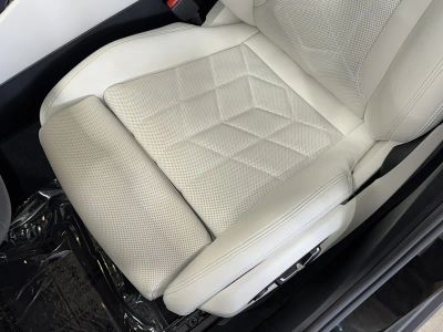 2025 BMW 5 Series — photo 36 view