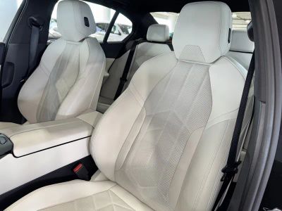 2025 BMW 5 Series — photo 29 view