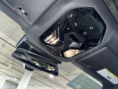 2025 BMW 5 Series — photo 33 view