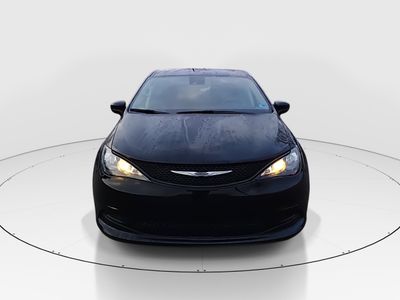 2024 Chrysler Voyager - Photo 2