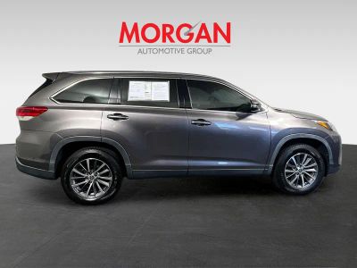 2019 Toyota Highlander — side profile view