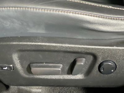 2019 Toyota Highlander — photo 13 view