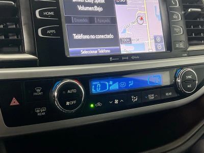 2019 Toyota Highlander — photo 23 view