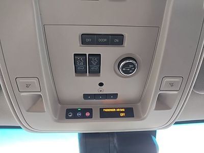 2018 Cadillac Escalade ESV - Photo 46