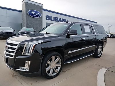 2018 Cadillac Escalade ESV - Photo 2