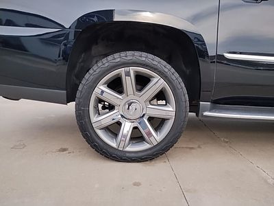 2018 Cadillac Escalade ESV - Photo 16