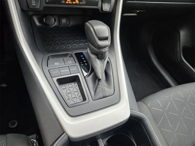 2024 Toyota RAV4 - Photo 14