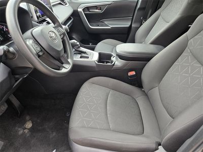 2024 Toyota RAV4 - Photo 8