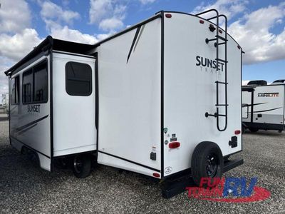 2023 CrossRoads RV Sunset Trail - Photo 5