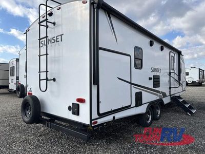 2023 CrossRoads RV Sunset Trail - Photo 4