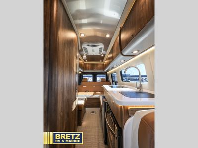 2026 Airstream Interstate - Photo 11