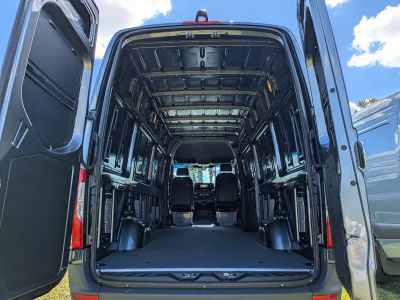 2025 Mercedes-Benz Sprinter 2500 — photo 13 view