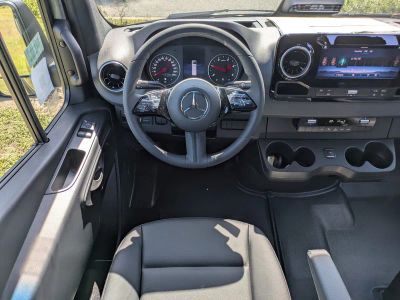2025 Mercedes-Benz Sprinter 2500 — photo 16 view