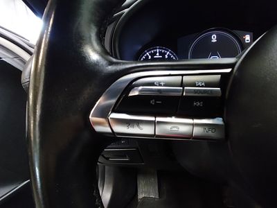 2023 Mazda Mazda3 Hatchback - Photo 12