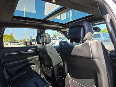 2019 Jeep Grand Cherokee - Photo 12