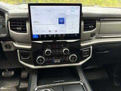 2024 Ford Expedition - Photo 12