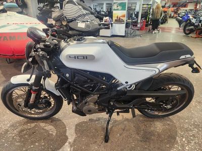 2022 Husqvarna Svartpilen 401 - Photo 5