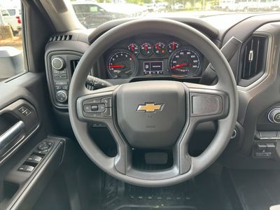 2025 Chevrolet Silverado 2500 HD — photo 18 view