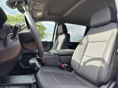 2025 Chevrolet Silverado 2500 HD — photo 9 view