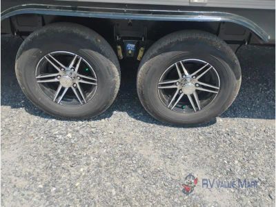 2026 Coachmen RV Catalina Legacy Edition — photo 15 view