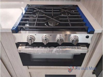 2026 Coachmen RV Catalina Legacy Edition — photo 23 view