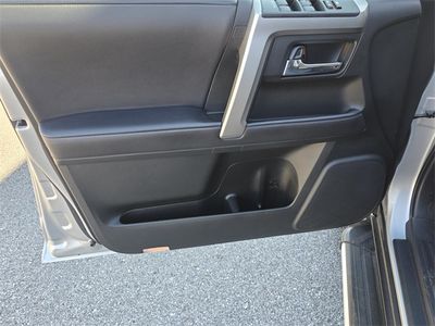 2022 Toyota 4Runner — photo 35 view