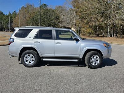2022 Toyota 4Runner — photo 39 view